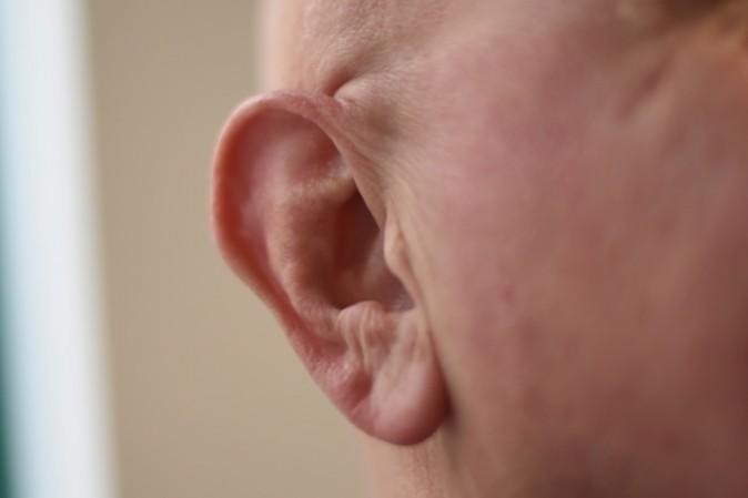 दिल्ली में नशे में धुत व्यक्तियों ने एक आदमी के साथ गालीगलौज की और फिर उसका कान काटकर चबा डाला. (सांकेतिक तस्वीर) दिल्ली में नशे में धुत व्यक्तियों ने एक आदमी के साथ गालीगलौज की और फिर उसका कान काटकर चबा डाला. (सांकेतिक तस्वीर)