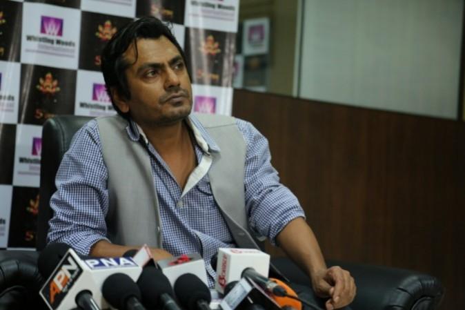 बॉलीवुड अभिनेता नवाज़ुद्दीन सिद्दीकी के भाई के खिलाफ दर्ज हुआ धार्मिक भावनाएं आहत करने का मामला. बॉलीवुड अभिनेता नवाज़ुद्दीन सिद्दीकी के भाई के खिलाफ दर्ज हुआ धार्मिक भावनाएं आहत करने का मामला.
