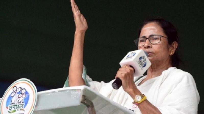 पश्चिम बंगाल की सीएम ममता बनर्जी (फाइल फोटो) पश्चिम बंगाल की सीएम ममता बनर्जी (फाइल फोटो)