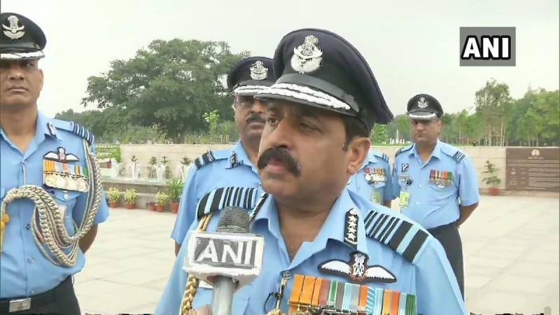 वायुसेना प्रमुख एयर चीफ मार्शल आर के एस भदौरिया वायुसेना प्रमुख एयर चीफ मार्शल आर के एस भदौरिया