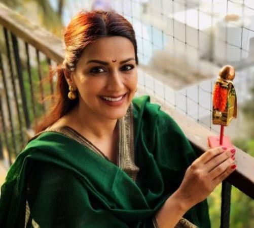 कैंसर से लड़ रही हैं बॉलीवुड अदाकारा सोनाली बेंद्रे. कैंसर से लड़ रही हैं बॉलीवुड अदाकारा सोनाली बेंद्रे.