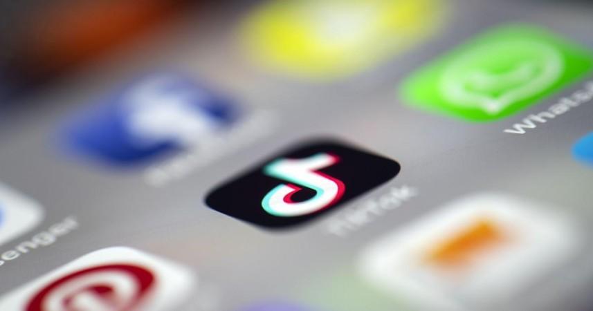 टिकटॉक चीन की कंपनी द्वारा तैयार ऐप है। यह वीडियो आधारित सोशल मीडिया है। TikTok Whatsapp