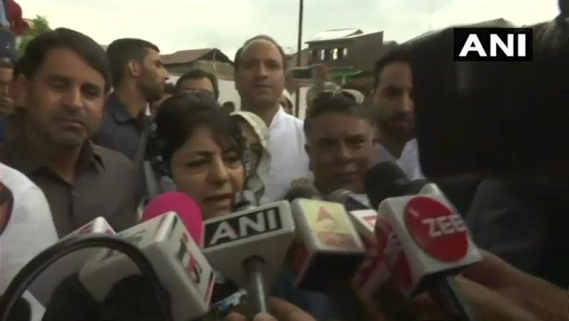 महबूबा मुफ़्ती महबूबा मुफ़्ती