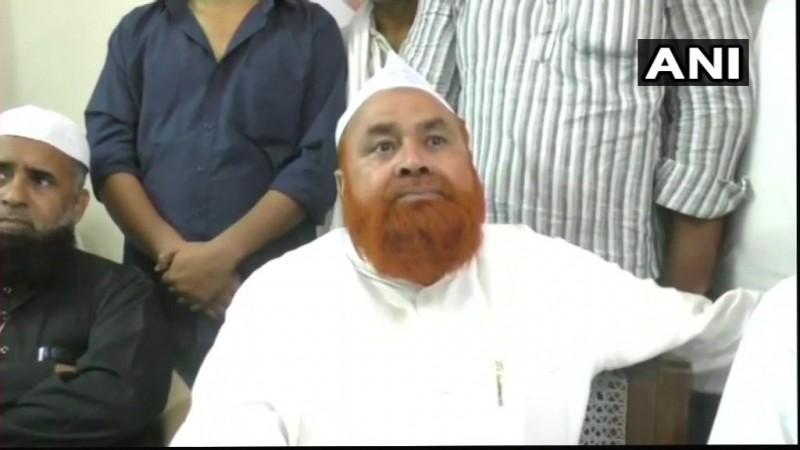 सपा अल्पसंख्यक सभा के प्रदेश अध्यक्ष रियाज अहमद सपा अल्पसंख्यक सभा के प्रदेश अध्यक्ष रियाज अहमद